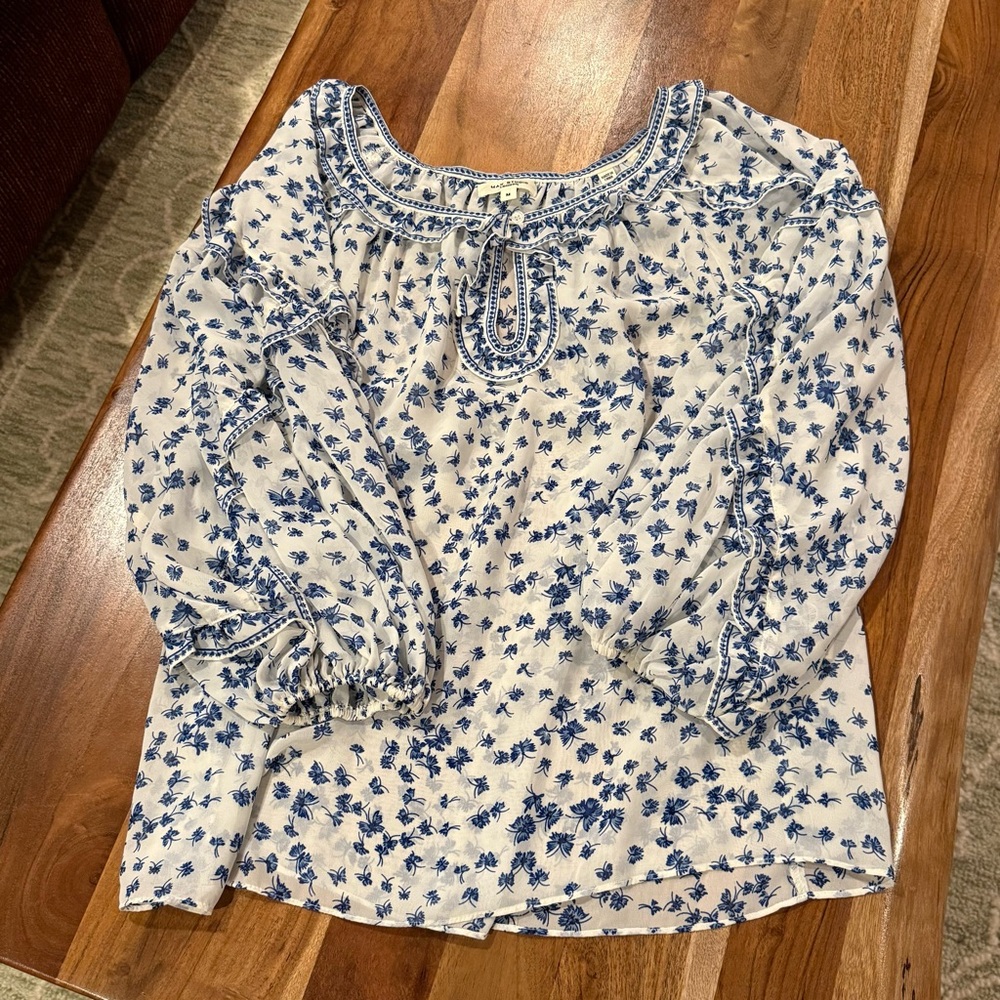 Max Studio Blue and White Floral Flowy Silky Blouse with Ruffles Size M